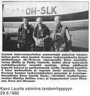 Kavo Laurila valmiina tandemhyppyyn 29.6.1992